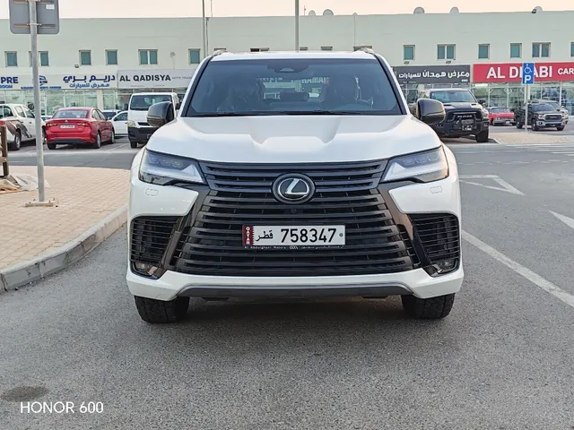 Photo of 2025 Lexus LX 700h Overtrail