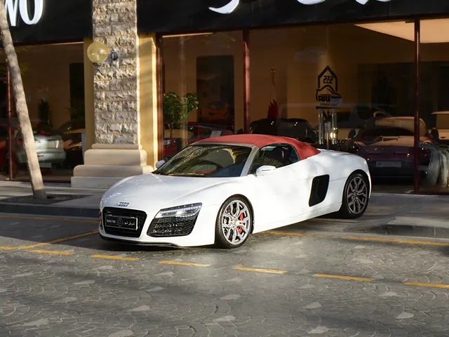 صورة 2016 أودي R8 4.2 كوبيه