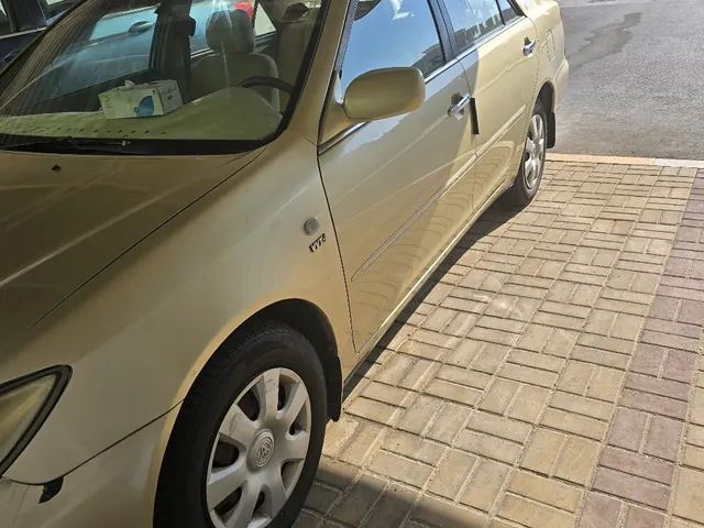Photo of 2004 Toyota Camry GLE