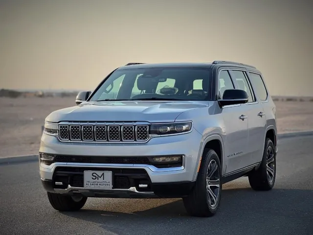 Photo of 2023 Jeep Wagoneer
