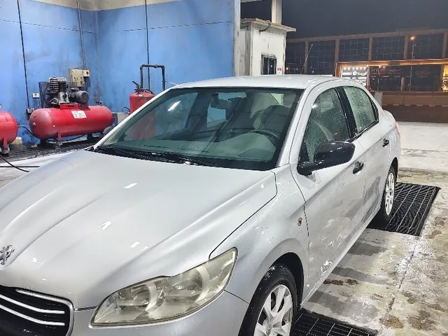 Photo of 2016 Peugeot 301