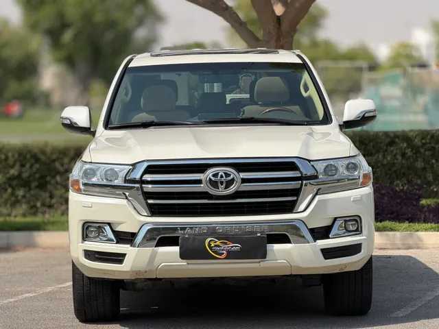 Photo of 2017 Toyota Land Cruiser GXR
