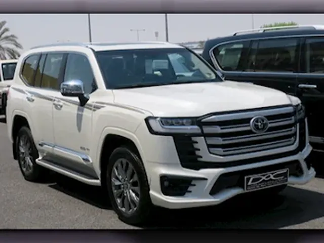 صورة 2024 تويوتا لاند كروزر VXR