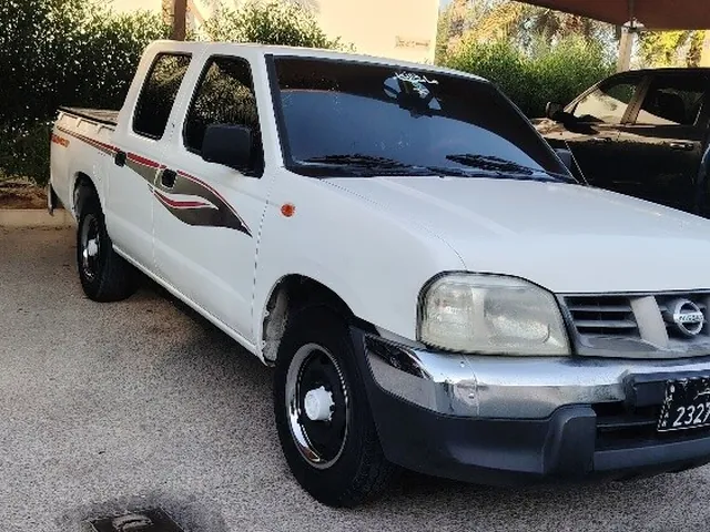 صورة 2012 نيسان بيك أب
