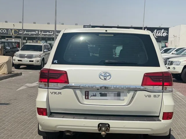 Photo of 2017 Toyota Land Cruiser VXR