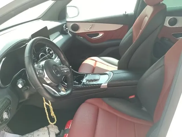 Photo of 2022 Mercedes-Benz GLC 200