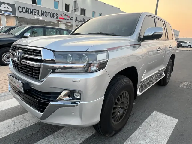 Photo of 2019 Toyota Land Cruiser GXR