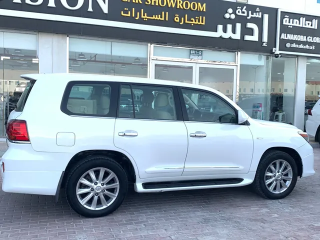 Photo of 2009 Lexus LX 570