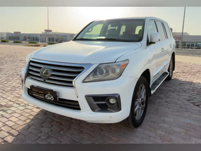 صورة 2015 لكزس LX 570 S