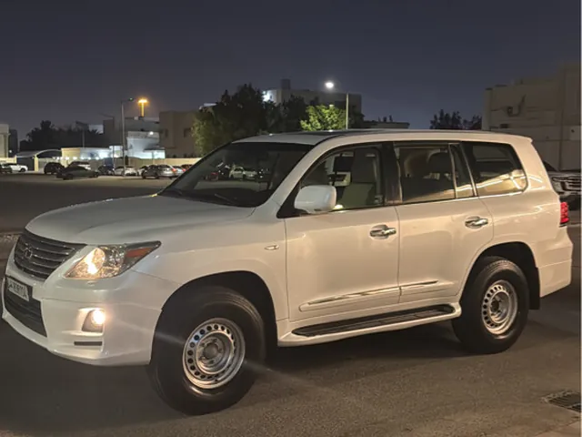 Photo of 2009 Lexus LX 570