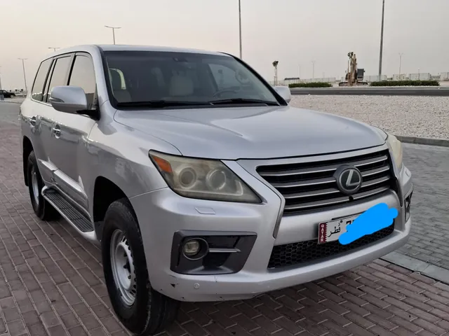 Photo of 2012 Lexus LX 570