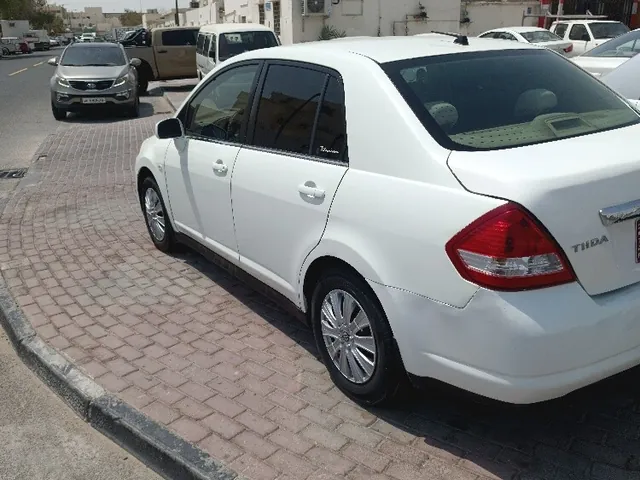 Photo of 2008 Nissan Tiida