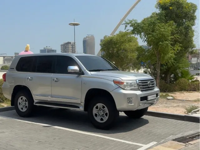 Photo of 2014 Toyota Land Cruiser VXR
