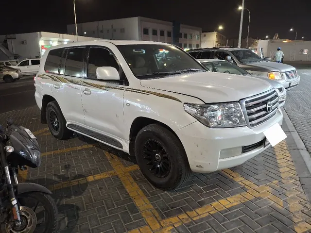 Photo of 2011 Toyota Land Cruiser GX