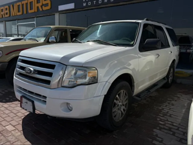 Photo of 2013 Ford Expedition