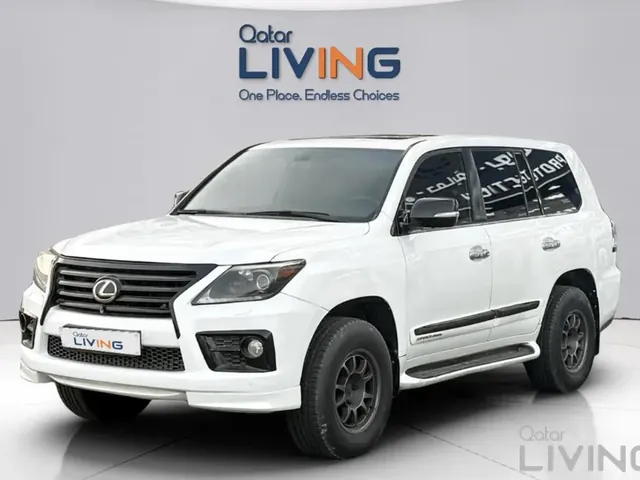 صورة 2011 لكزس LX 570