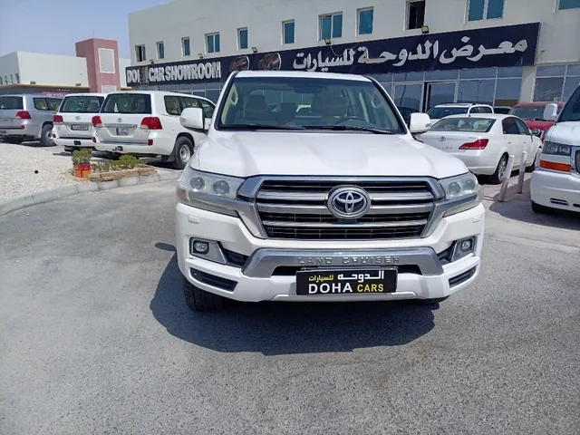 صورة 2019 تويوتا لاند كروزر GXR