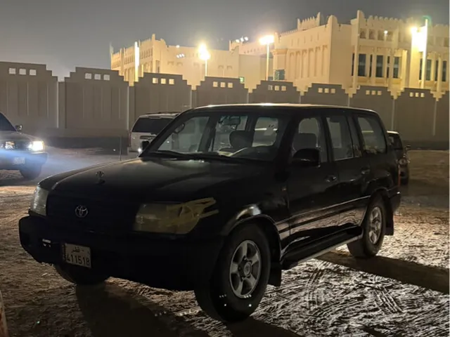 Photo of 2000 Toyota Land Cruiser GX