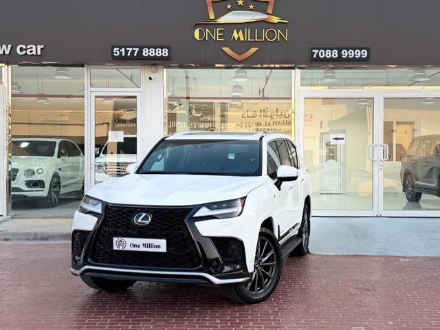 صورة 2023 لكزس LX 600 اف سبورت