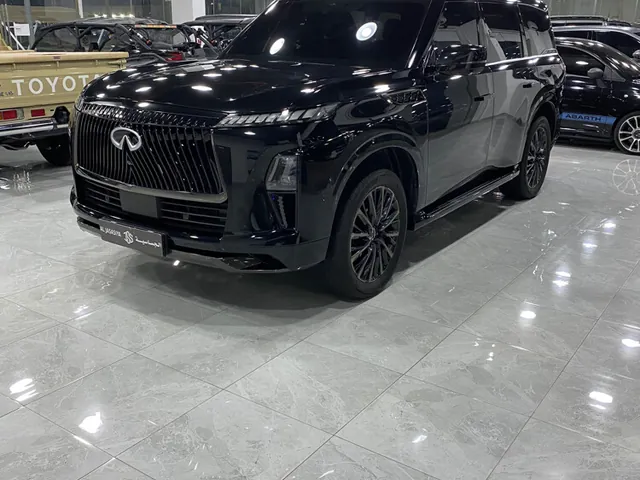 صورة 2025 إنفينيتي QX80
