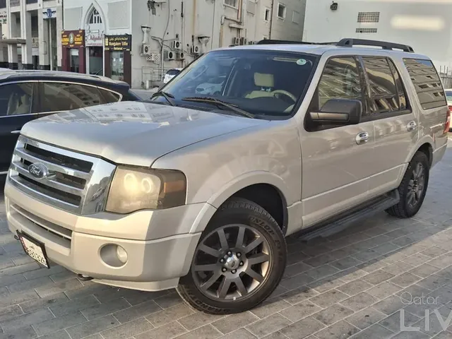 Photo of 2013 Ford Expedition XLT