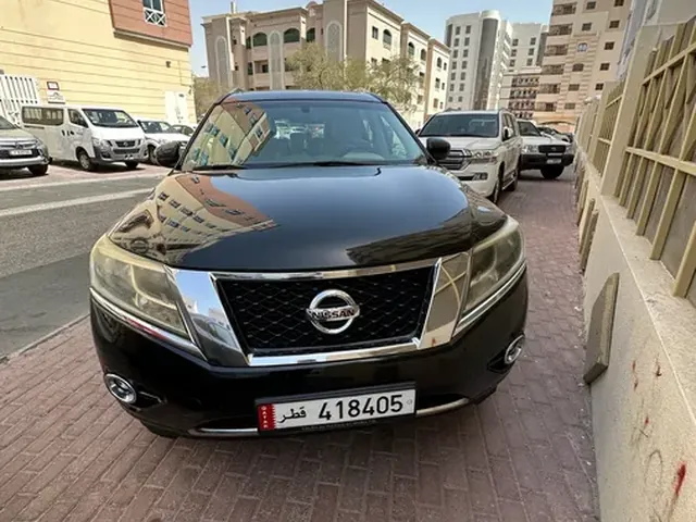 صورة 2015 نيسان باثفايندر SV