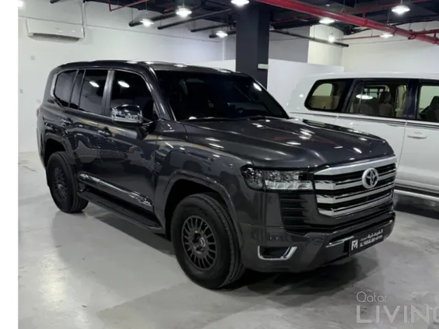 Photo of 2023 Toyota Land Cruiser GX