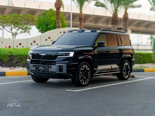 Photo of 2025 Leopard 8
