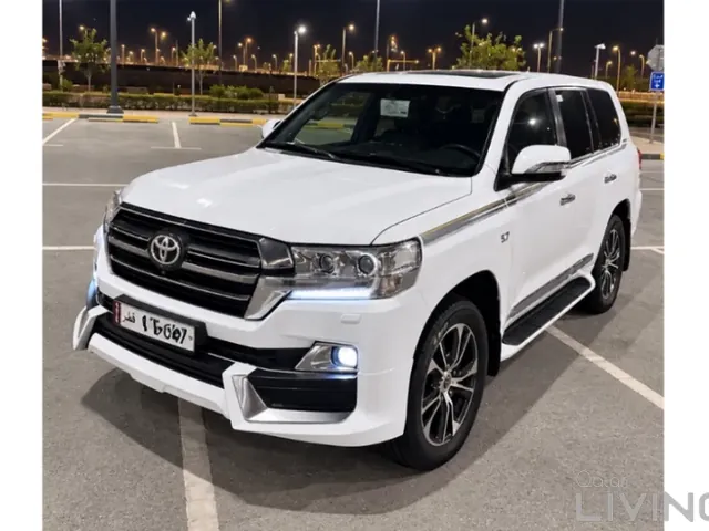 Photo of 2020 Toyota Land Cruiser VXR Grand Touring