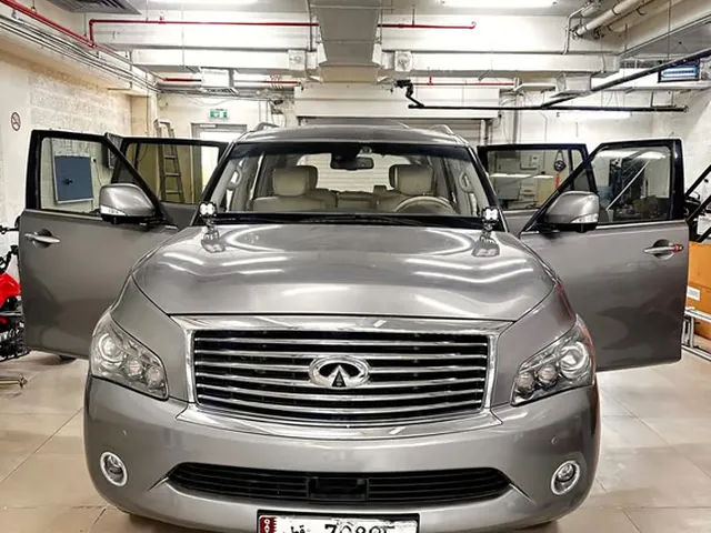 Photo of 2012 Infiniti QX56
