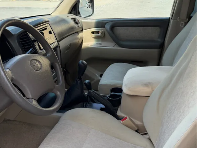 Photo of 2003 Toyota Land Cruiser GX