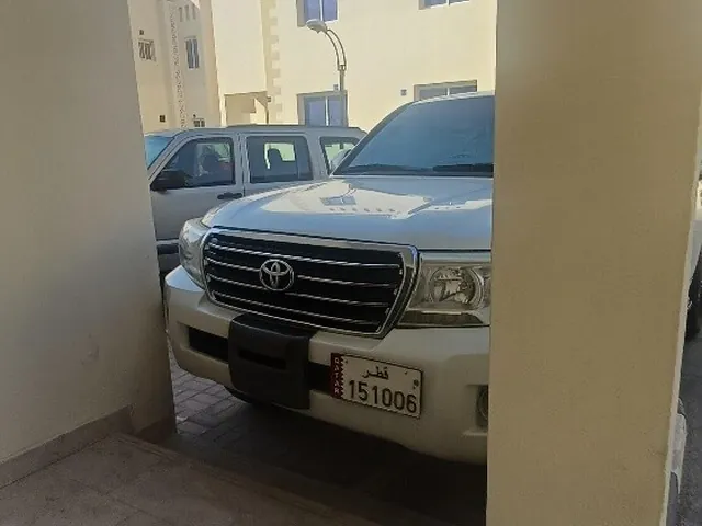Photo of 2014 Toyota Land Cruiser GX