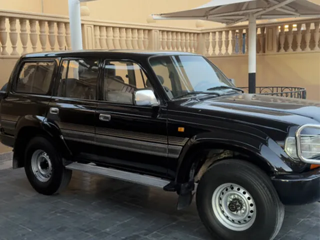 صورة 1994 تويوتا لاند كروزر VXR