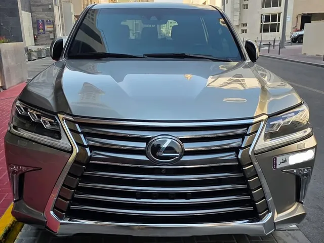 Photo of 2016 Lexus LX 570