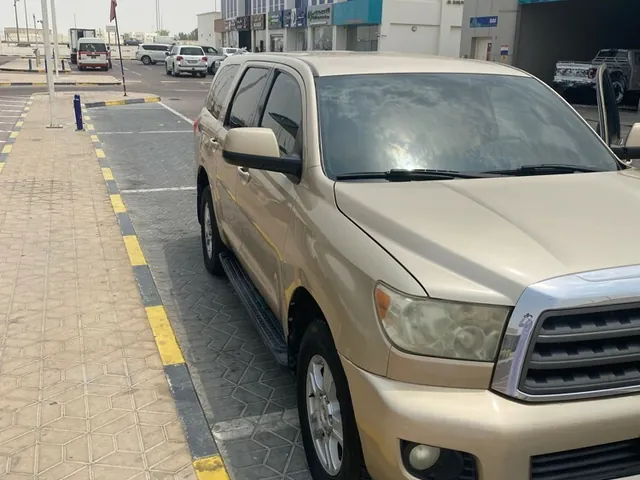 صورة 2013 تويوتا سيكويا