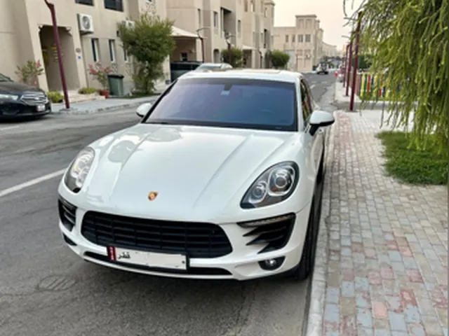 Photo of 2015 Porsche Macan S