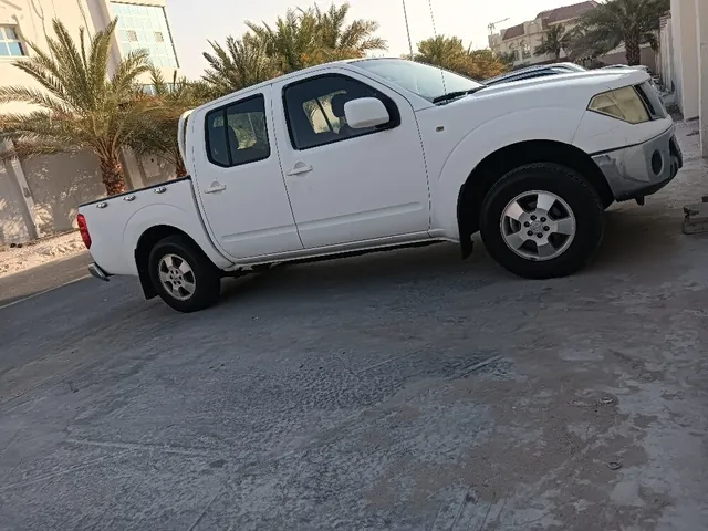 صورة 2009 نيسان نافارا