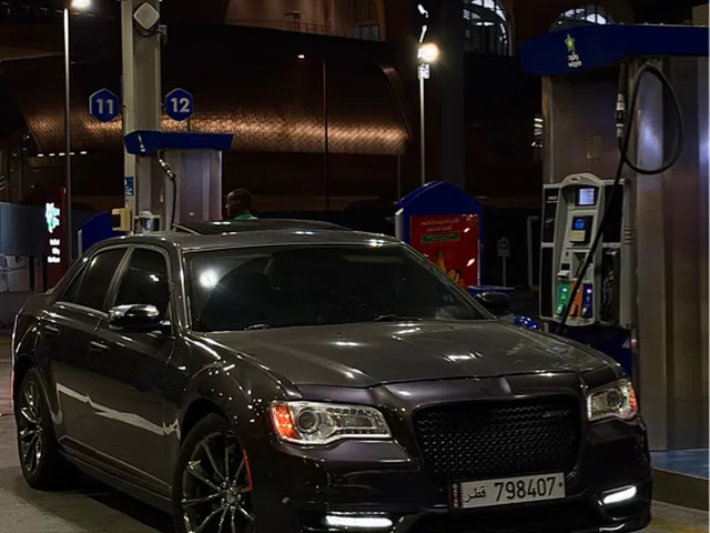 Photo of 2013 Chrysler 300 C