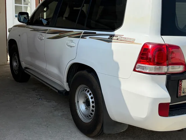 Photo of 2010 Toyota Land Cruiser GX