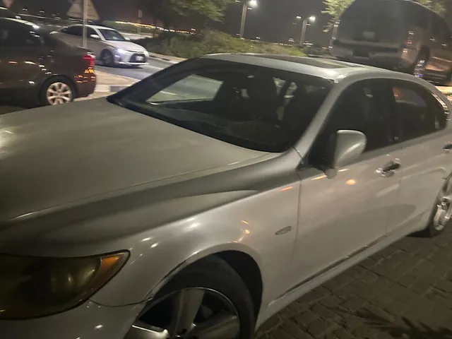 Photo of 2008 Lexus LS 460