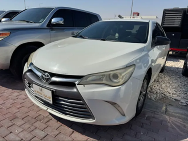 صورة 2016 تويوتا كامري GL