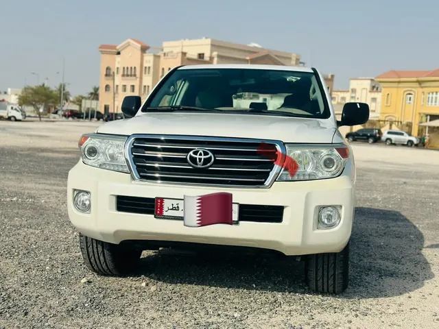 صورة 2011 تويوتا لاند كروزر