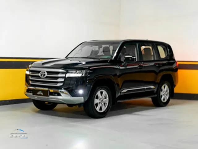 Photo of 2025 Toyota Land Cruiser GXR