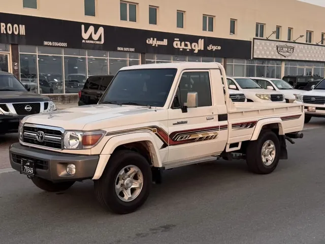 Photo of 2014 Toyota Land Cruiser 70