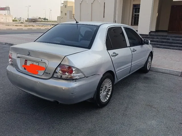 صورة 2009 ميتسوبيشي لانسر GLS
