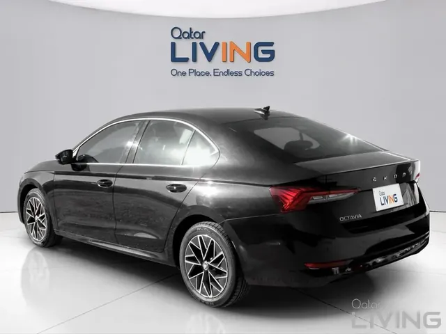 صورة 2021 سكودا أوكتافيا