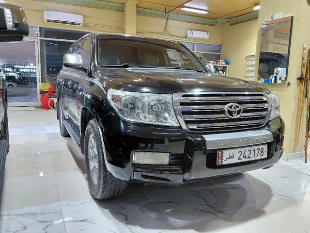 صورة 2009 تويوتا لاند كروزر VXR