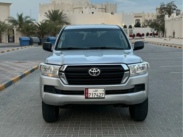 صورة 2021 تويوتا لاند كروزر G