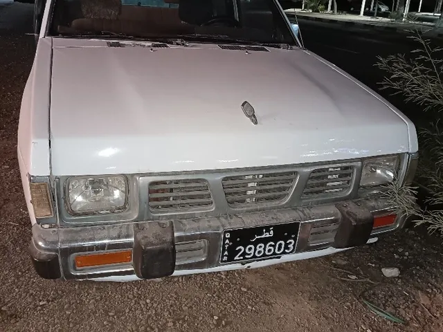 صورة 1993 نيسان بيك أب