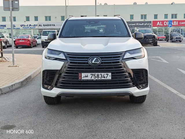 Photo of 2025 Lexus LX 700h Overtrail